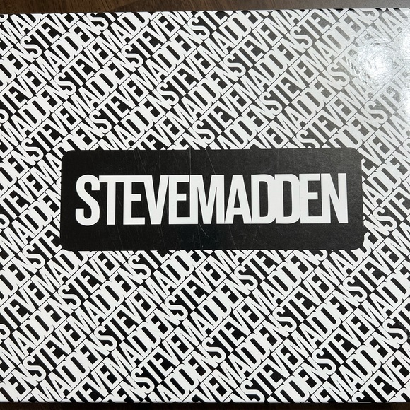 Steve Madden Pouch And Card Case - Picture 4 of 14